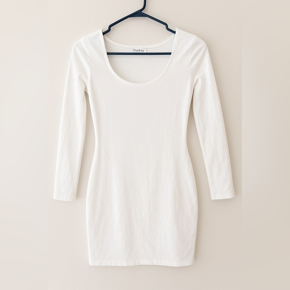 Charlotte Russe White Long Sleeve Bodycon Dress ✨ Size: Medium